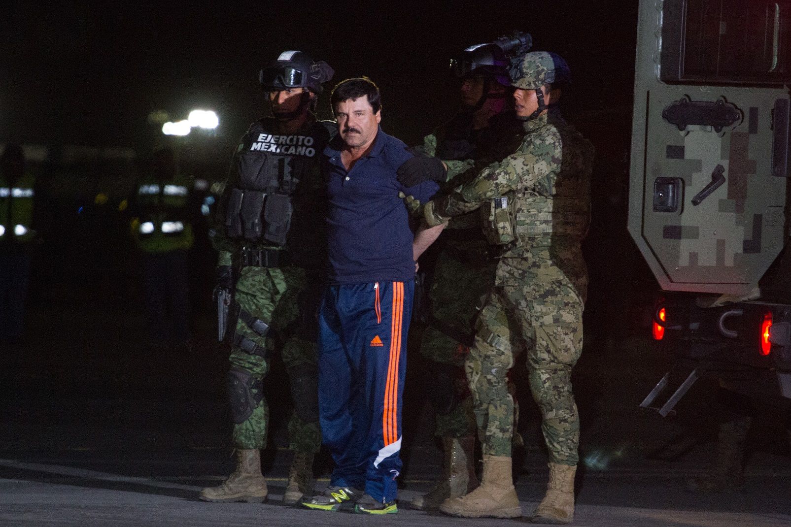 Extraditan a Alonso Ancira a México; viaja en avión de la FGR desde España