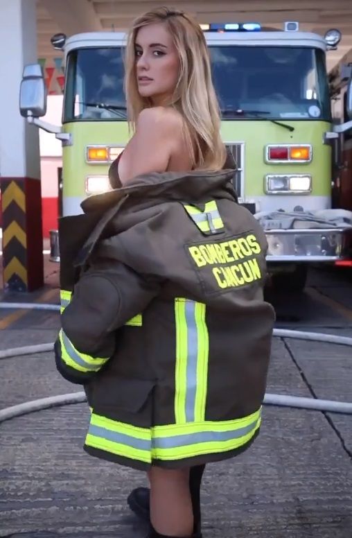 Quién es Catalina Gallardo, modelo fotografiada en estación de Bomberos de Cancún