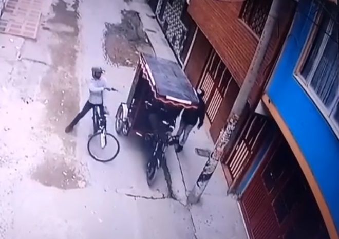 Asesinan a bicitaxista por no dar sus pertenencias (VIDEO) 