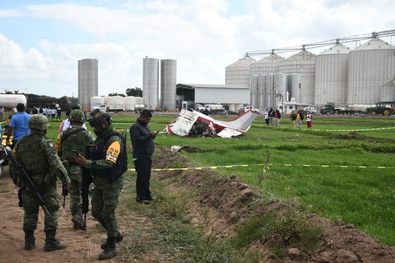 Sinaloa. Se desploma avioneta en Navolato; hay 3 muertos