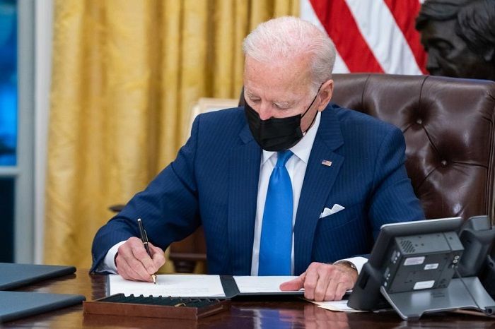 Joe Biden pone fin a emergencia migratoria de EU con México