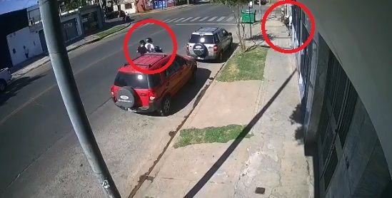 Policía mata a ladrón que intentó robarle en Argentina