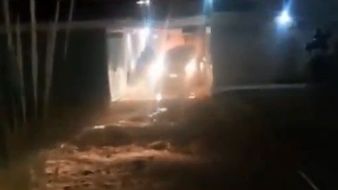Difunden video del ataque a los presuntos delincuentes en La Paz