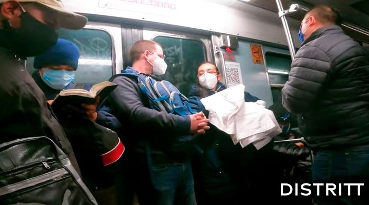 Ricardo Anaya presume viaje en combi y Metro (VIDEO)