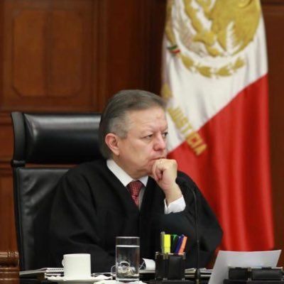 Las contradicciones de Arturo Zaldívar