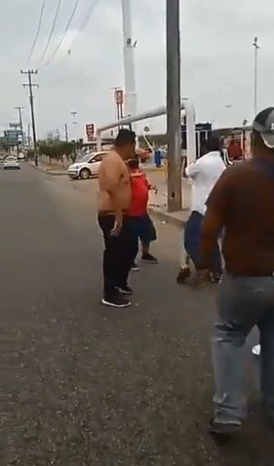 Difunden video de la pelea de choferes en Tabasco