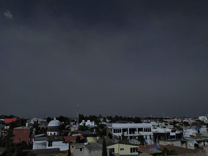 ¿Qué es el efecto calima que oscurece el cielo de Puebla?