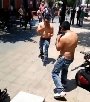 Así fue la pelea campal en Centro Histórico de CDMX que causó furor en redes