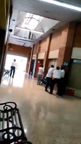 Persecución desencadena balacera en centro comercial de Colombia