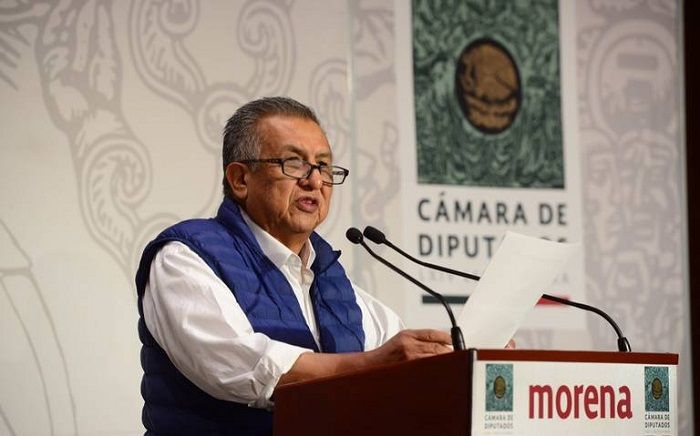 Saúl Huerta reaparece en entrevista y niega abuso de menor
