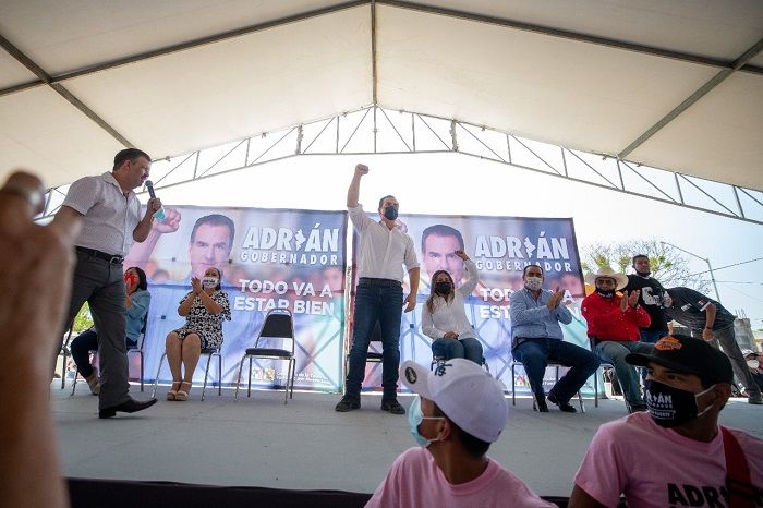 ¿De qué acusan a Adrián de la Garza?