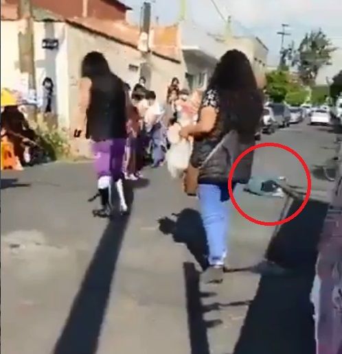 Detienen a luchador que azotó a niño contra el suelo