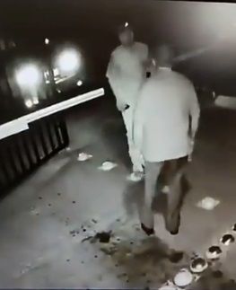 Nuevo León. Hombre golpea a adulto mayor en Apodaca |VIDEO 