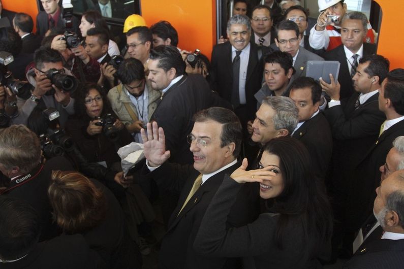 Ebrard manda mensaje tras desplome de Línea 12