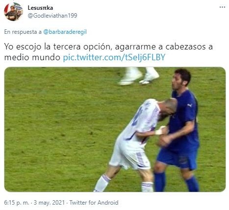 Los mejores memes del cabezazo de Bárbara de Regil a su mamá