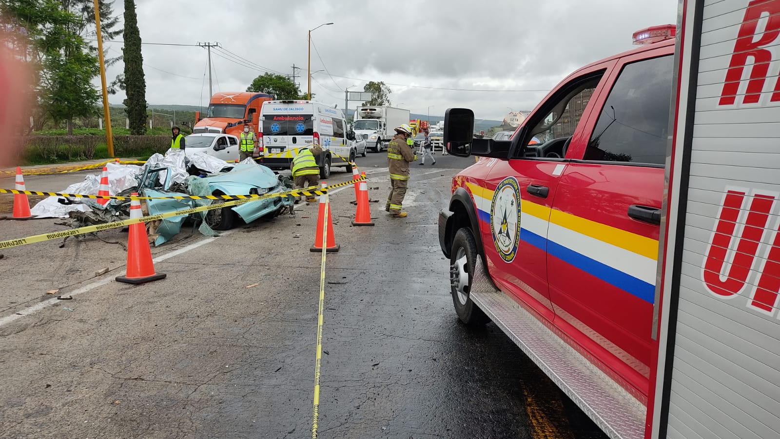 Mueren cuatro personas en accidente