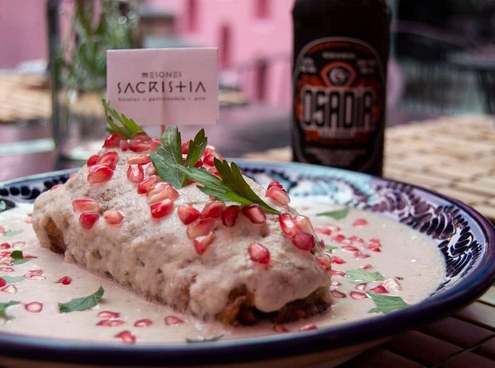 Mejores lugares para comer chiles en nogada 