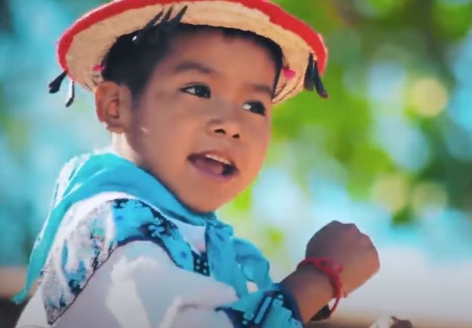 ¿Quién es el niño de Movimiento Naranja?