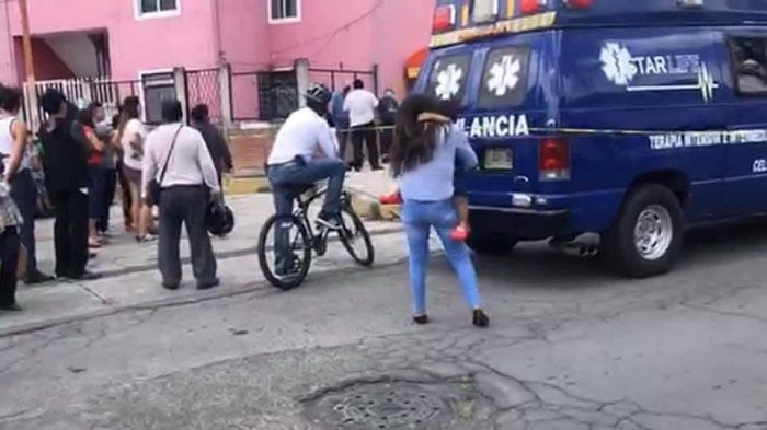 Conductor atropella y mata a dos menores en Puebla