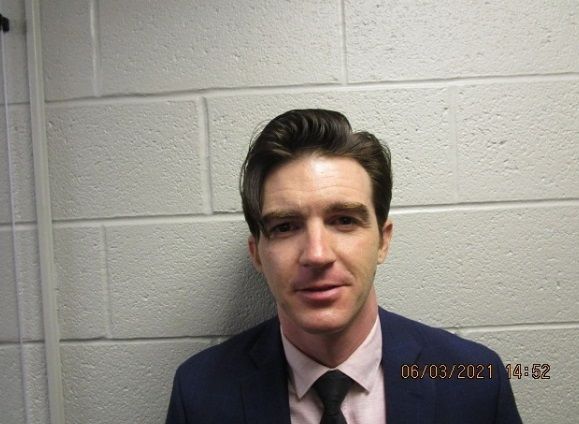 ¿Por qué detuvieron a Drake Bell?