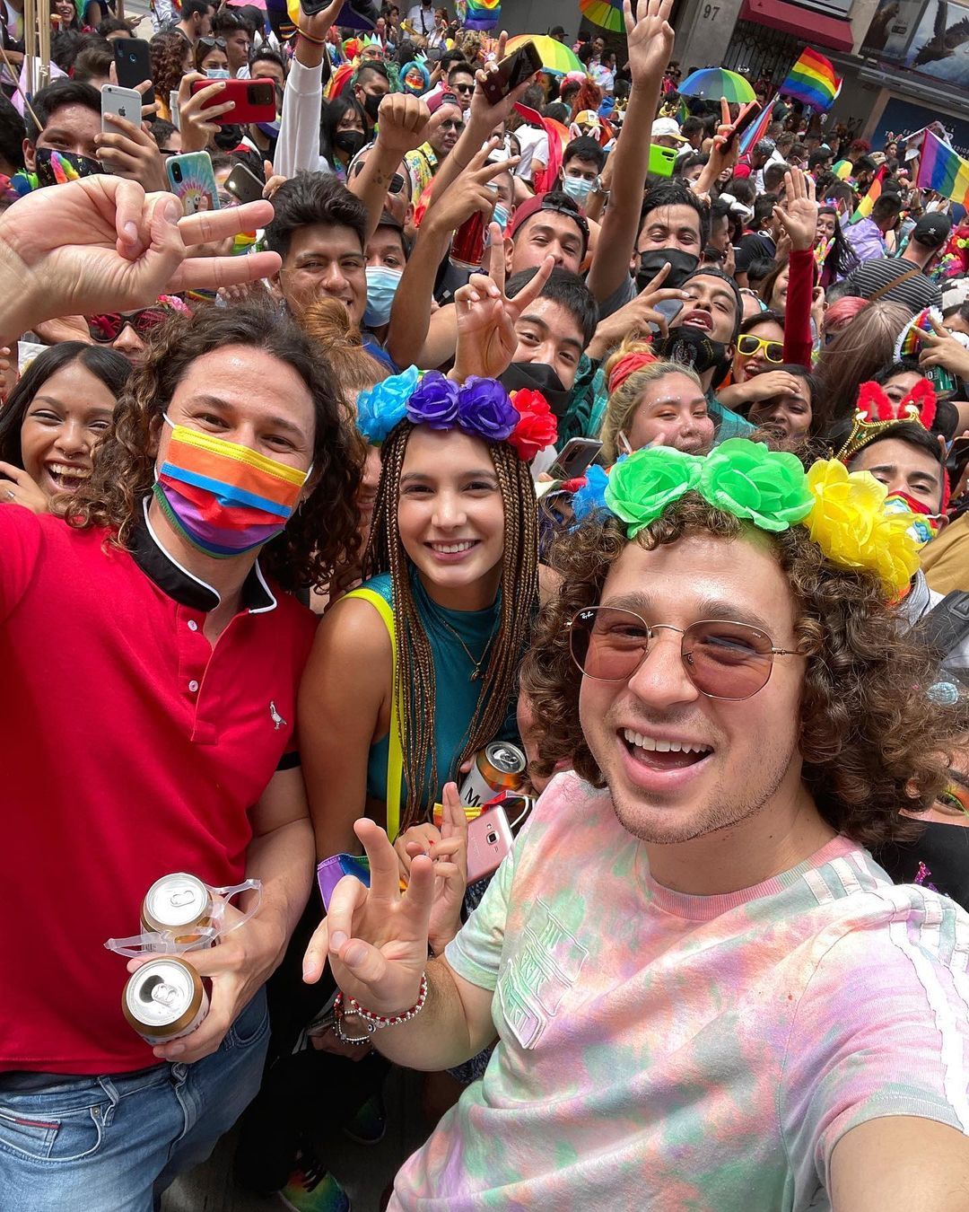 ¿Qué pasó con Luisito Comunica en marcha LGBT de CDMX?