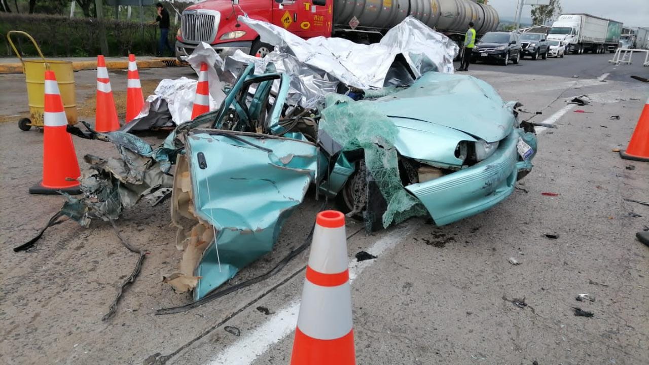Mueren cuatro personas en accidente