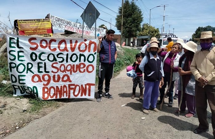 ¿Qué empresas que extraen agua en zona del socavón de Puebla?