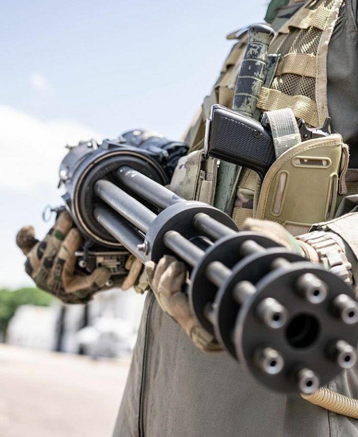 ¿Cuántas balas dispara una Minigun por segundo?