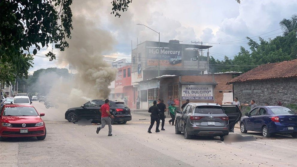 Sicarios emboscan a grupo rival en Chiapas; reportan al menos 6 muertos |VIDEO