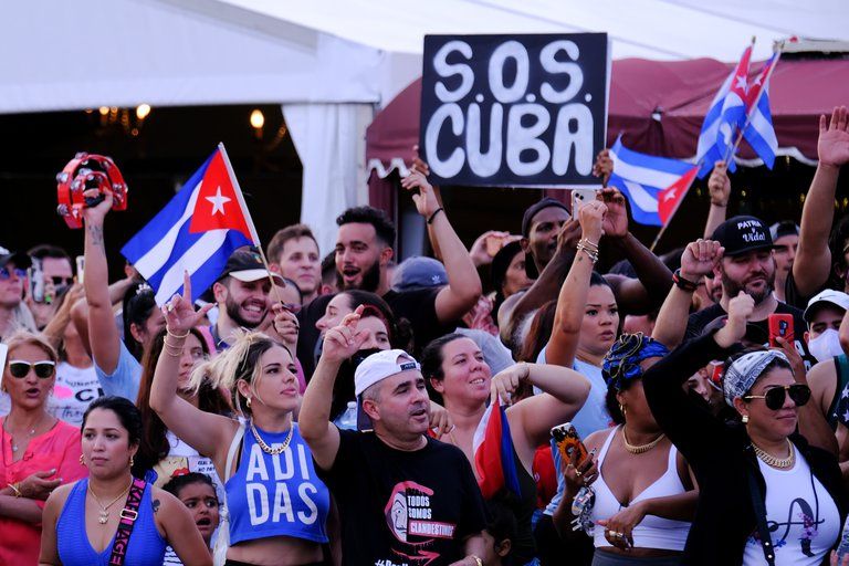 Las reacciones sobre las protestas en la isla