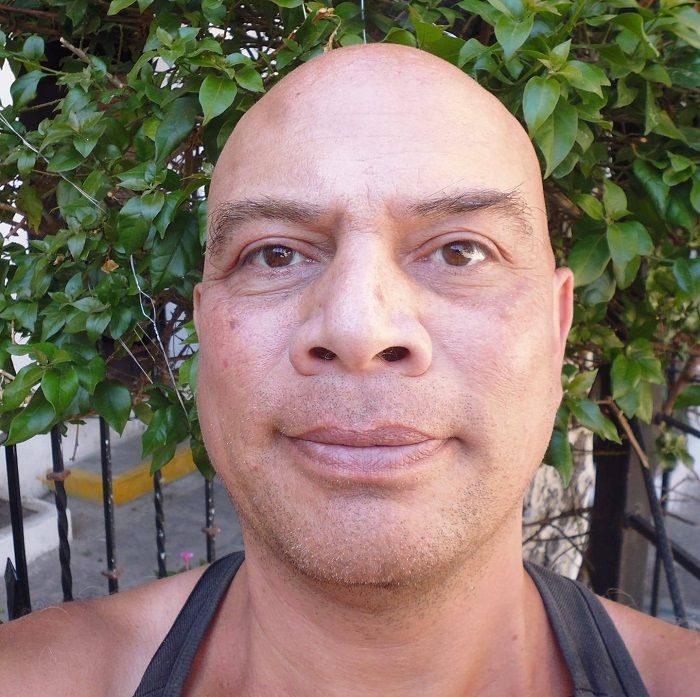 ¿Dónde está el pelón del centro?