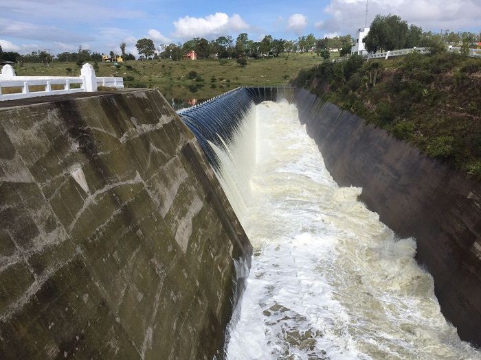 Contaminación amenaza a la presa de Valsequillo