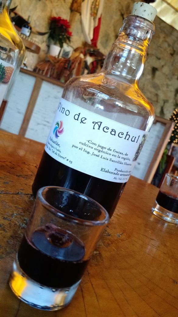¿Qué es el vino de acachul?
