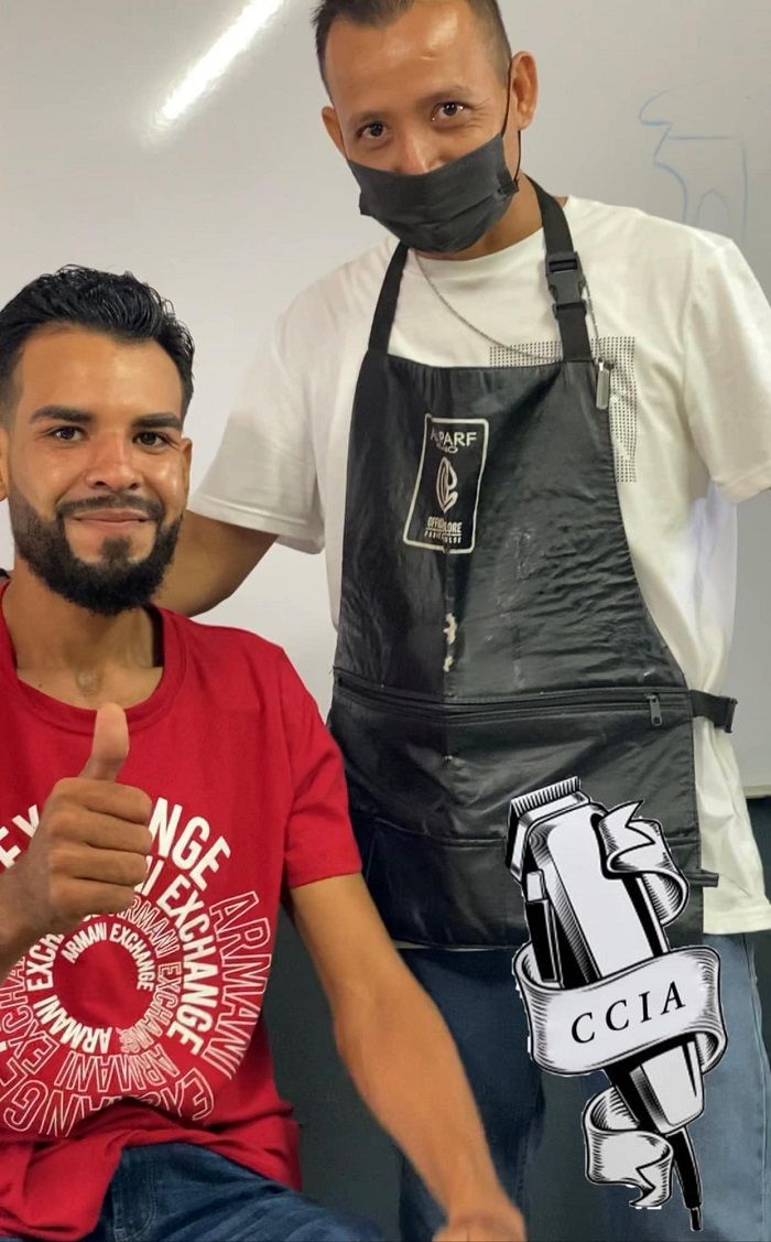 Indigente enamora a internet