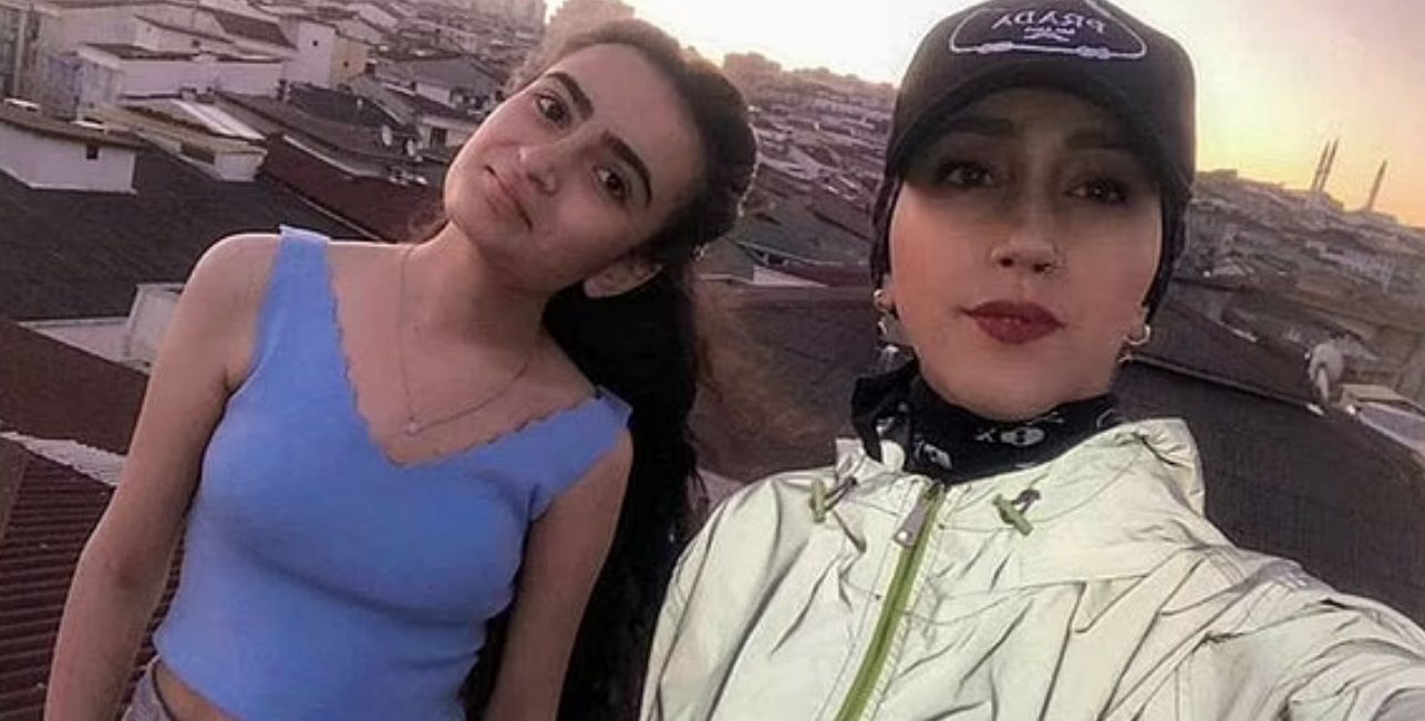 Kubra Dogan. Muere TikToker tras caída mientras hacía video