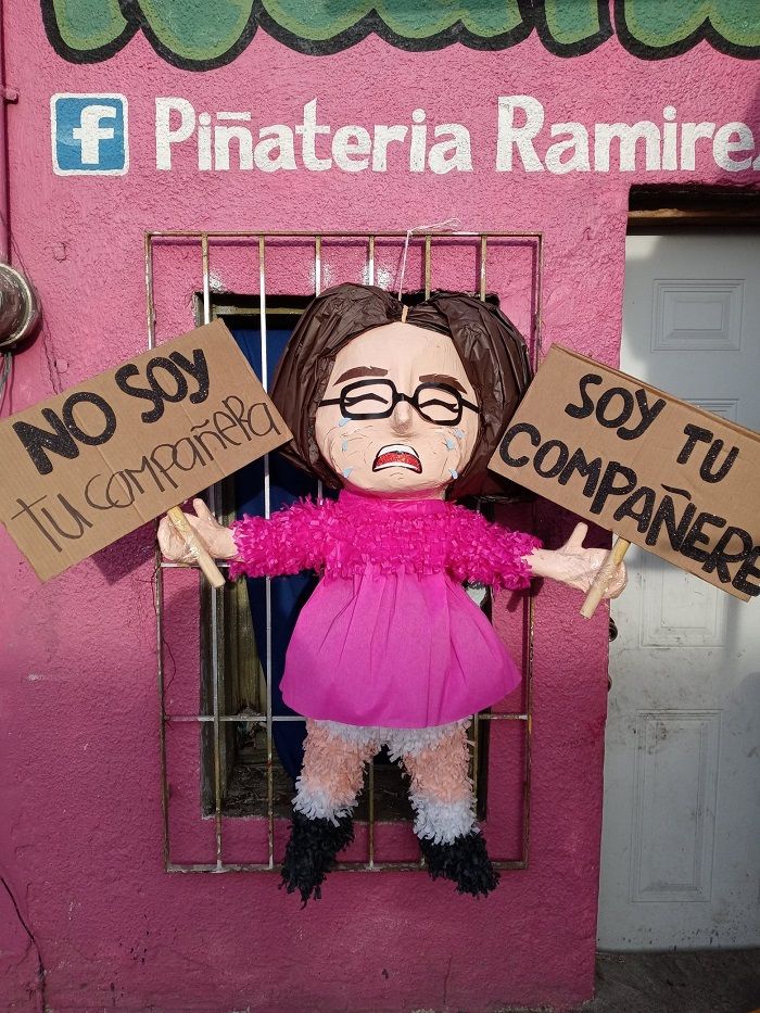 Andra Escamilla niega demanda a Piñatería Ramírez
