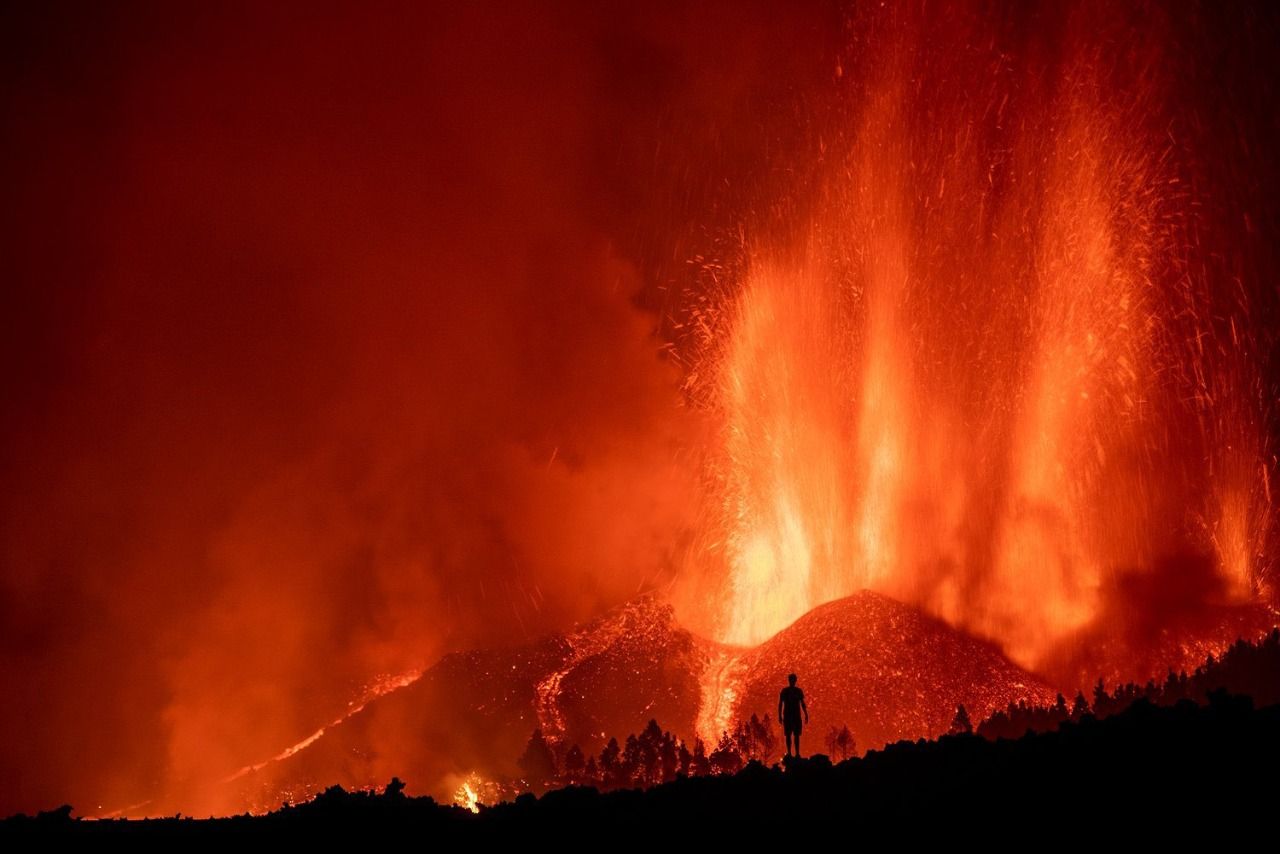 Volcán en La Palma. Las causas e imágenes de la erupción 