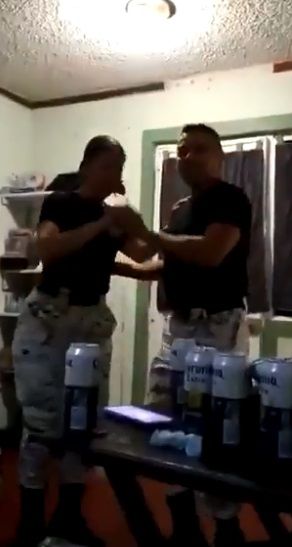 Captan a elementos de la GN de fiesta; video se hace viral 