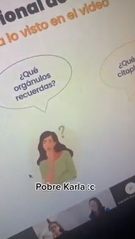 Insulta a su compañera en clase; maestra solo se ríe |VIDEO