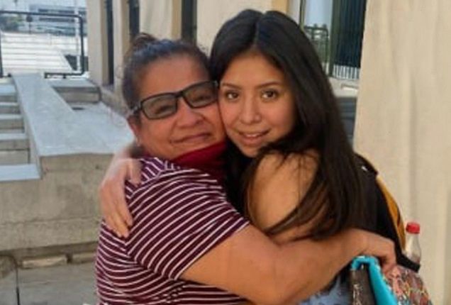 Mamá mexicana se reencuentra con su hija 14 años después