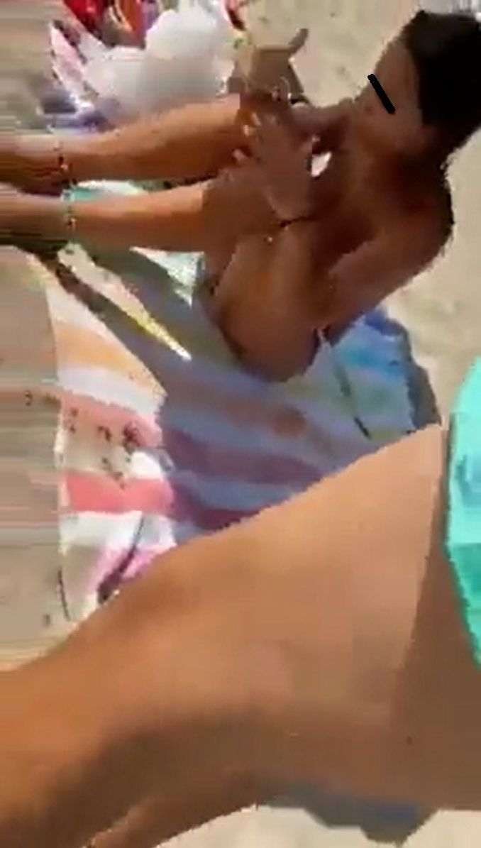 Mujer descubre a esposo siéndole infiel en la playa