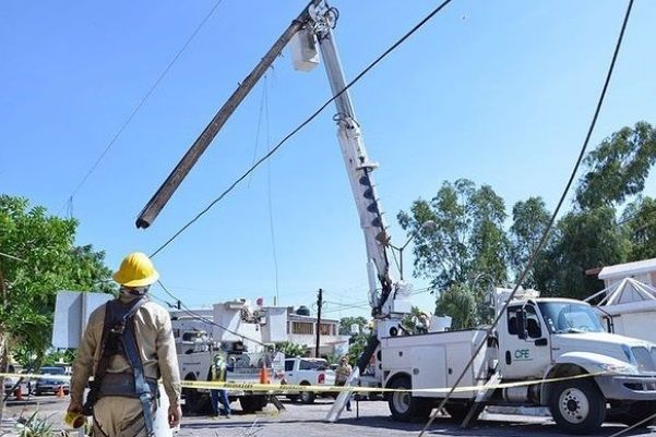 Reforma eléctrica respetará contratos con privados: Morena