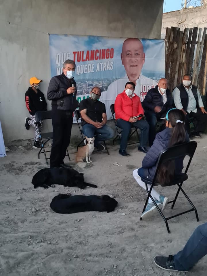 Jorge Rojo acude a toma de protesta de delegados en Edomex