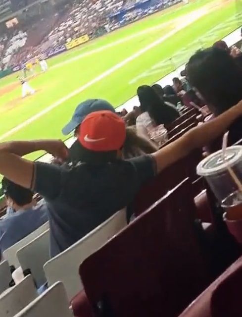 Video de infidelidad en estadio de los Tomateros se viraliza