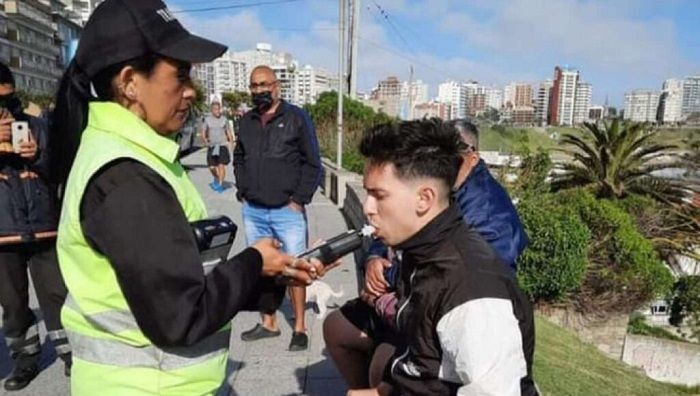 Jóvenes graban su choque en Argentina