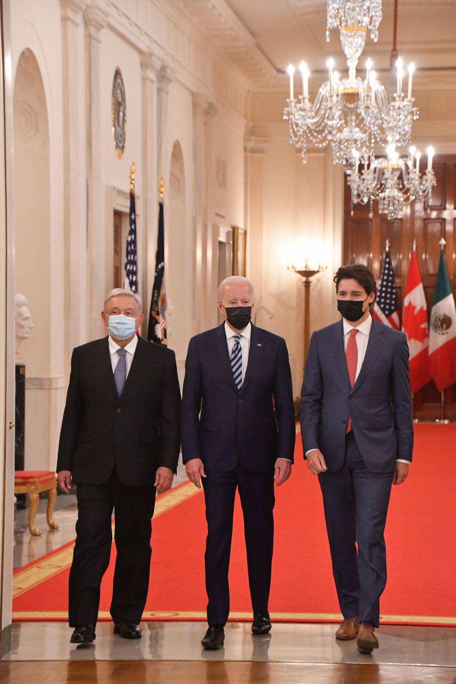 La primera foto juntos de AMLO, Biden y Trudeau