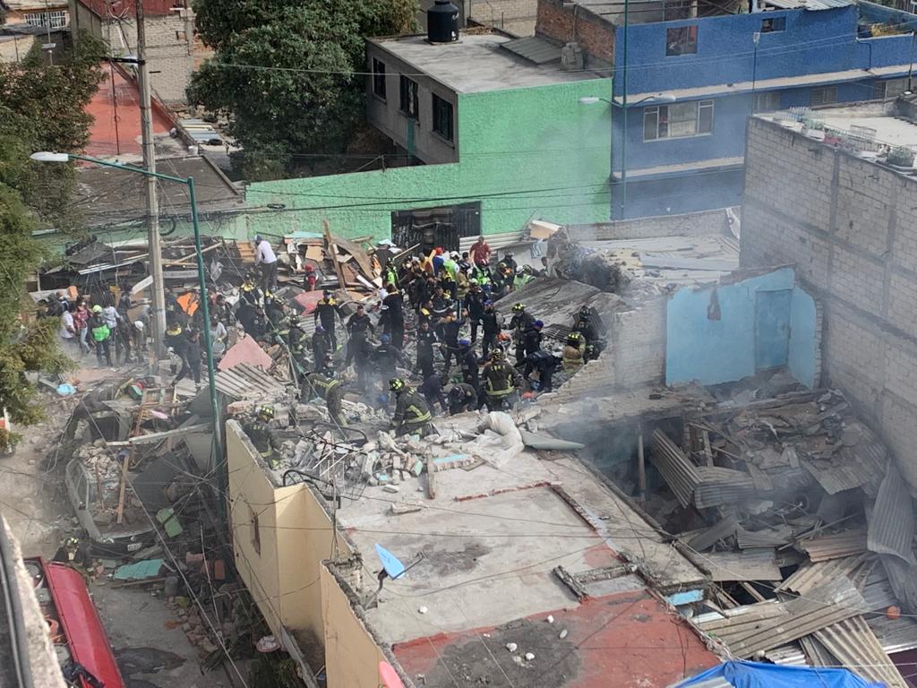 Difunden fotos y videos de explosión en la colonia Pensil Norte; hay un muerto