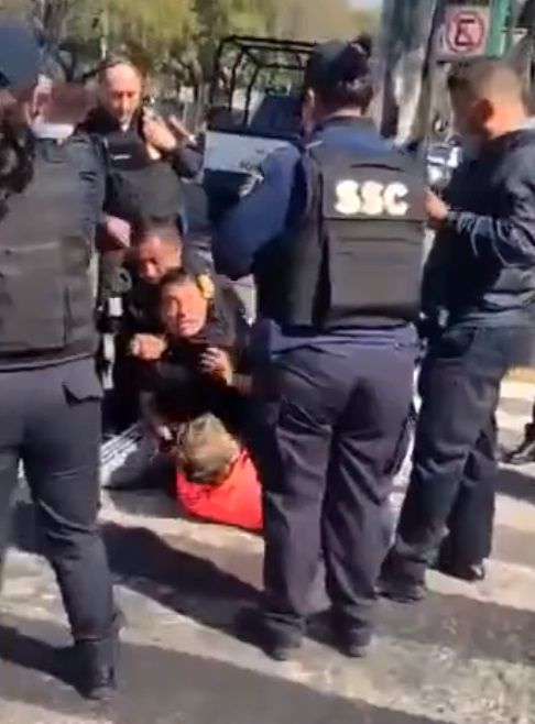 CDMX. Policías golpean a pareja en Iztacalco |VIDEO