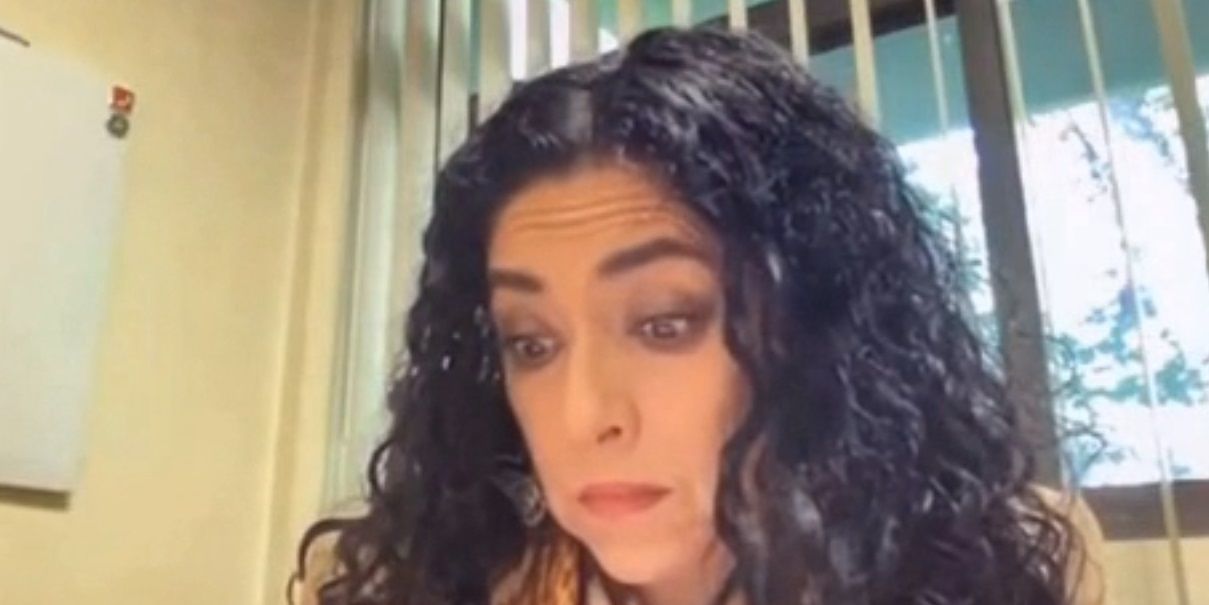 Maestra se enoja con alumno que la llamó 'miss' |VIDEO
