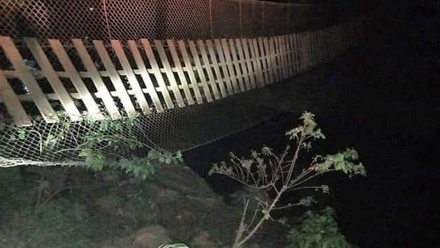 Oaxaca. Reportan desplome de puente colgante |FOTOS